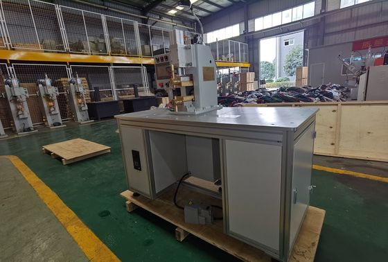 Platform Spot Welder Elektronik bileşenler için masa tipi kaynak makinesi